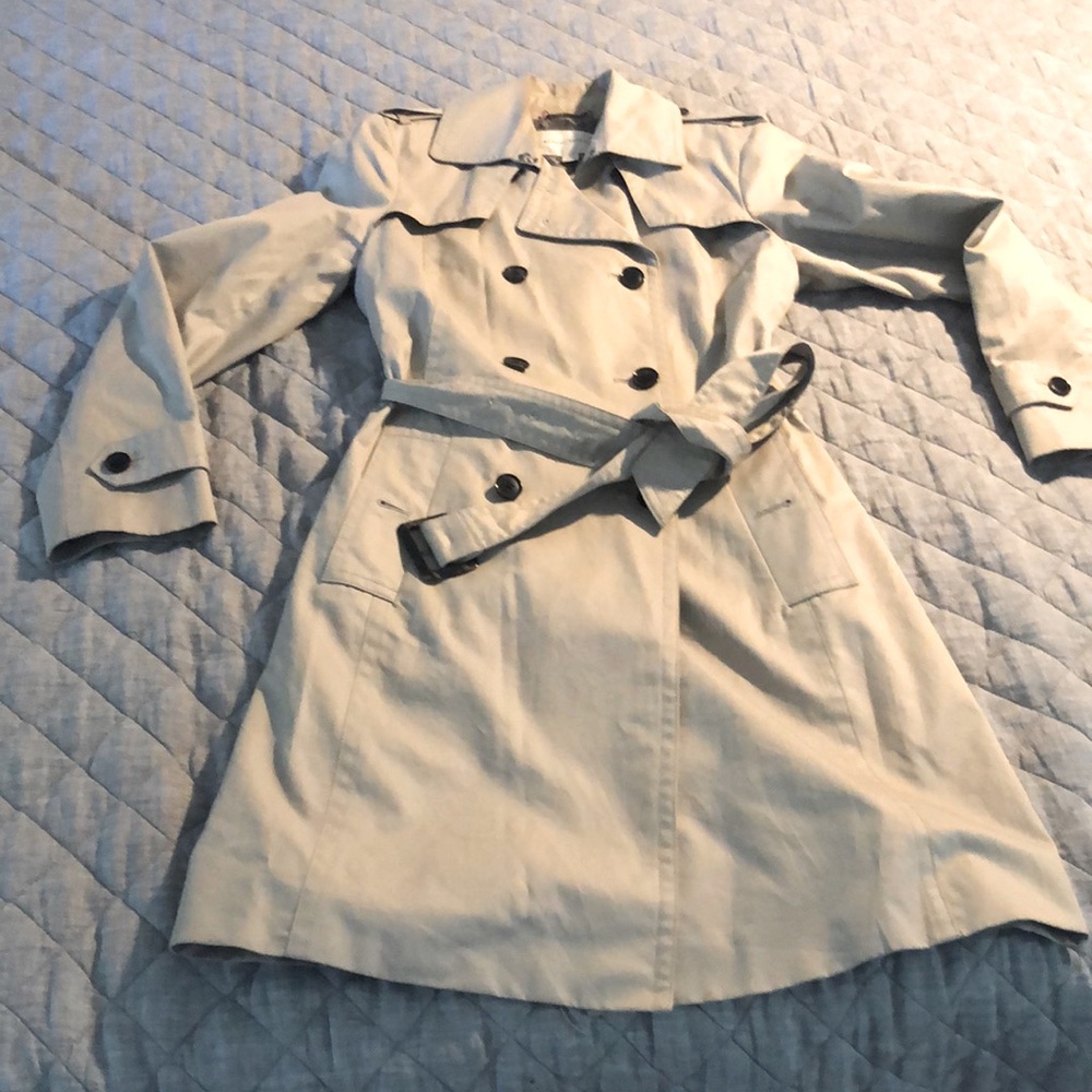 Banana Republic classic trench coat